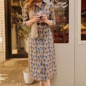 J McLaughin Floral Pattern Blue and Beige long sleeve midi Dress